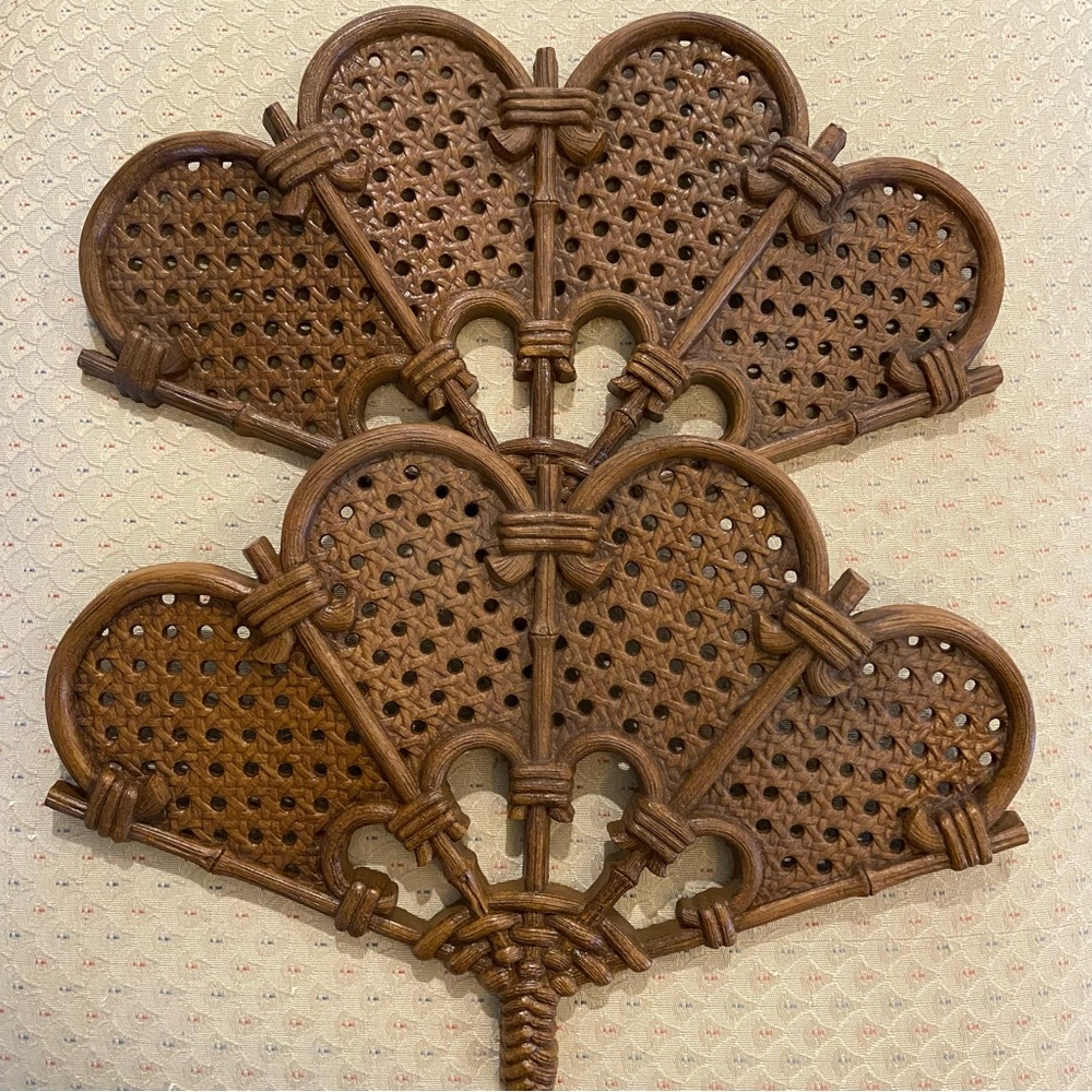 🍄SOLD🍄 Vintage 70s Burwood Resin Wicker Rattan Look Fan Wall Decor